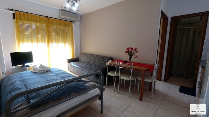 Imagen de la habitación del Hotel Aliveri Residence Apartments. Foto 7