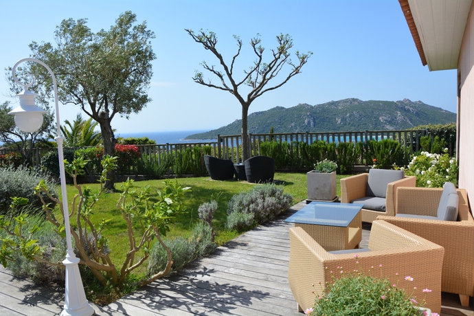 Imagen de los exteriores del Hotel Alivi Di Santa Giulia. Foto 15