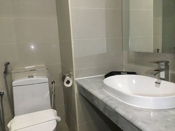 Imagen de la habitación del Hotel Aliya Klang. Foto 15
