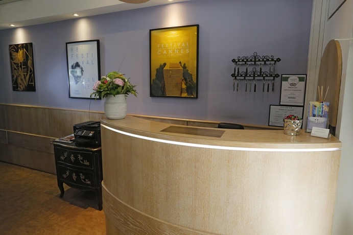 Imagen de los interiores del Hotel Aliz&eacute;, Cannes. Foto 19