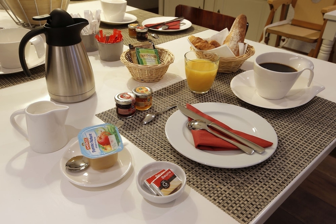 Imagen del bar/restaurante del Hotel Aliz&eacute;, Cannes. Foto 5