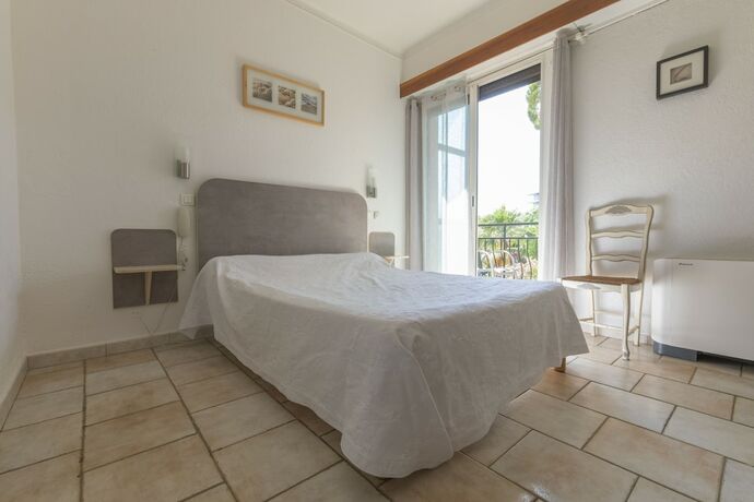 Imagen de la habitación del Hotel Aliz&eacute;s H&ocirc;tel. Foto 13