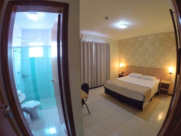 Imagen de la habitación del Hotel Alji. Foto 12