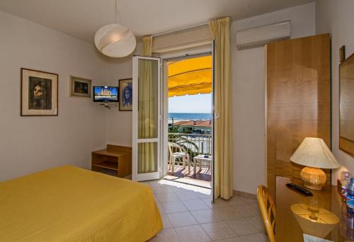 Imagen general del Hotel Alk, Marina Di Pietrasanta. Foto 3