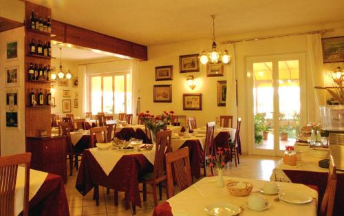 Imagen de la habitación del Hotel Alk, Marina Di Pietrasanta. Foto 19