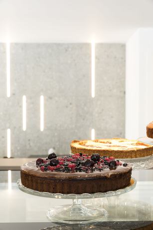 Imagen de los interiores del Hotel Alkamuri Posh and Spa. Foto 15