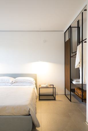 Imagen de la habitación del Hotel Alkamuri Posh and Spa. Foto 9