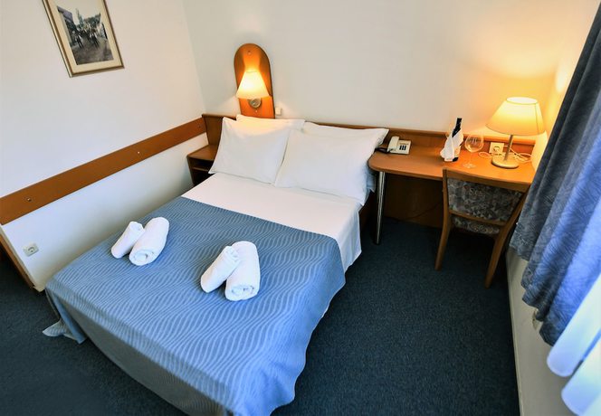 Imagen de la habitación del Hotel Alkar. Foto 2