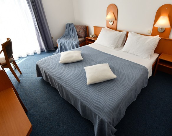 Imagen de la habitación del Hotel Alkar. Foto 17