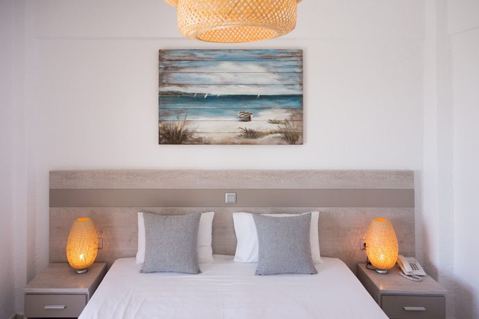 Imagen de la habitación del Hotel Alkinoos Beach. Foto 7