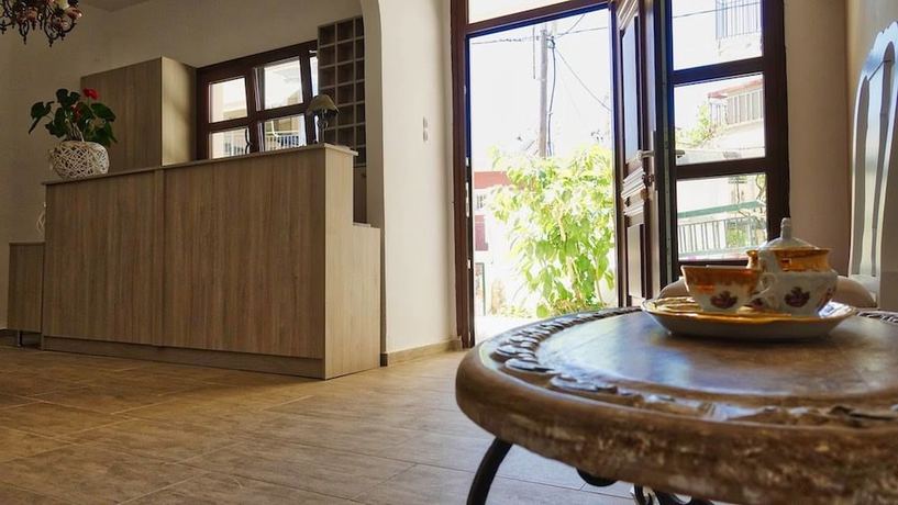 Imagen de los interiores del Hotel Alkion, Maras. Foto 18