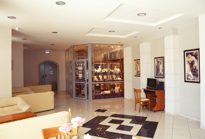 Imagen de los interiores del Hotel Alkion Sidari. Foto 10