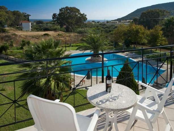 Imagen de la habitación del Hotel Alkioni. Foto 5