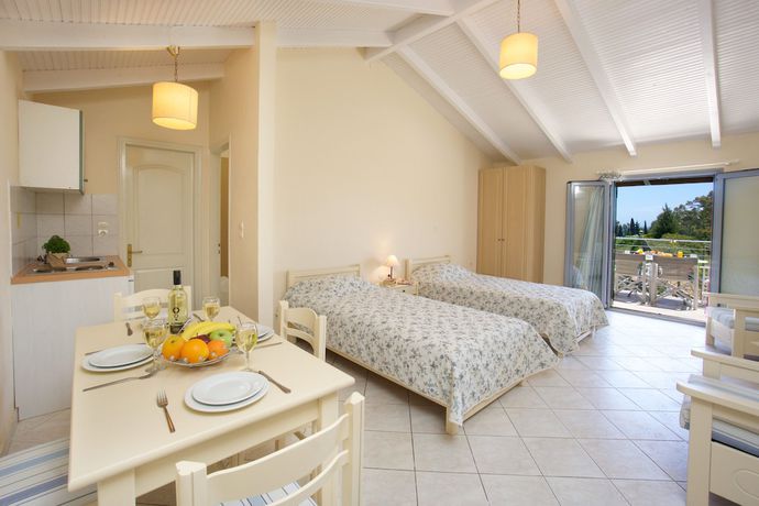 Imagen de la habitación del Hotel Alkioni. Foto 12