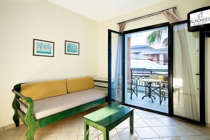 Imagen de la habitación del Hotel Alkionides Seaside Apartments. Foto 4
