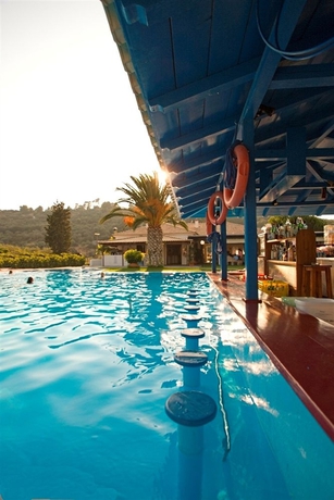 Imagen de la piscina del Hotel Alkistis. Foto 11