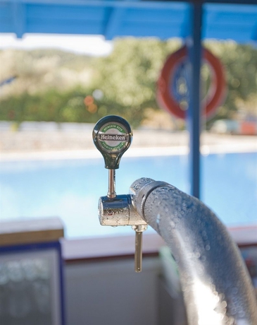 Imagen de la piscina del Hotel Alkistis. Foto 12