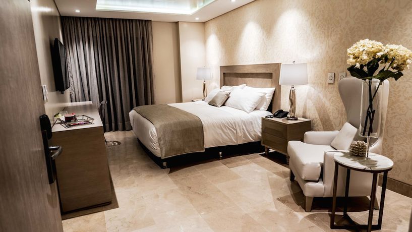 Imagen de la habitación del Hotel Alko Cotona. Foto 17