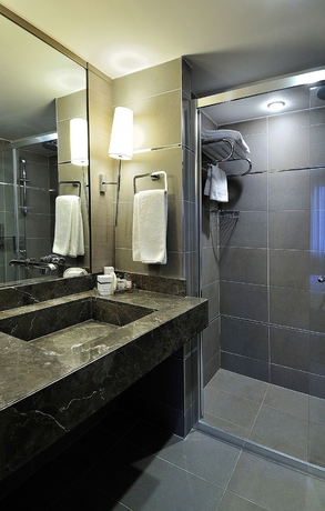 Imagen de la habitación del Hotel Alkoclar Keban Hotel. Foto 8