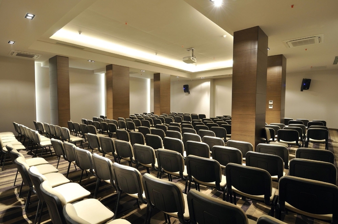 Imagen de los interiores del Hotel Alkoclar Keban Hotel. Foto 14