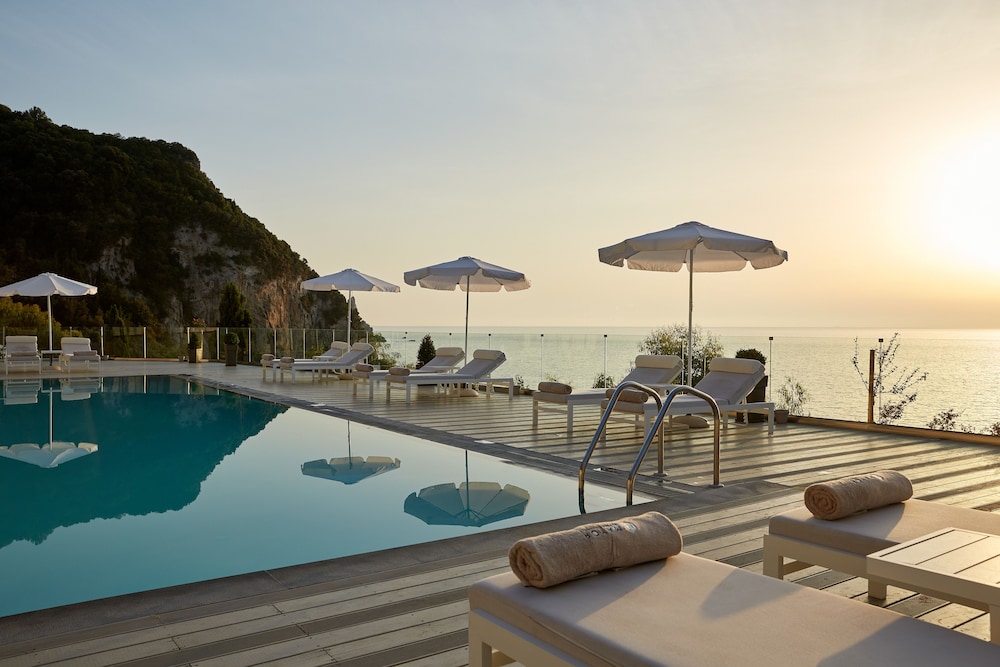 Imagen de la piscina del Hotel Alkyna Lifestyle Beach Resort - Adults Only. Foto 9