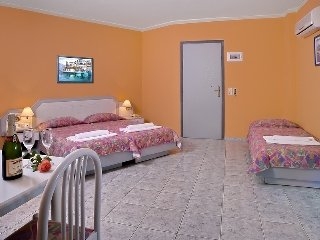 Imagen de la habitación del Hotel Alkyon, Adele. Foto 3