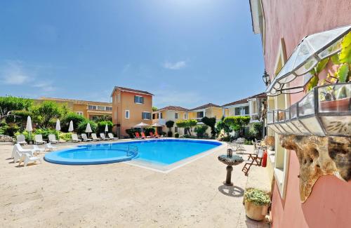 Imagen general del Hotel Alkyon Apartments & Villas. Foto 4