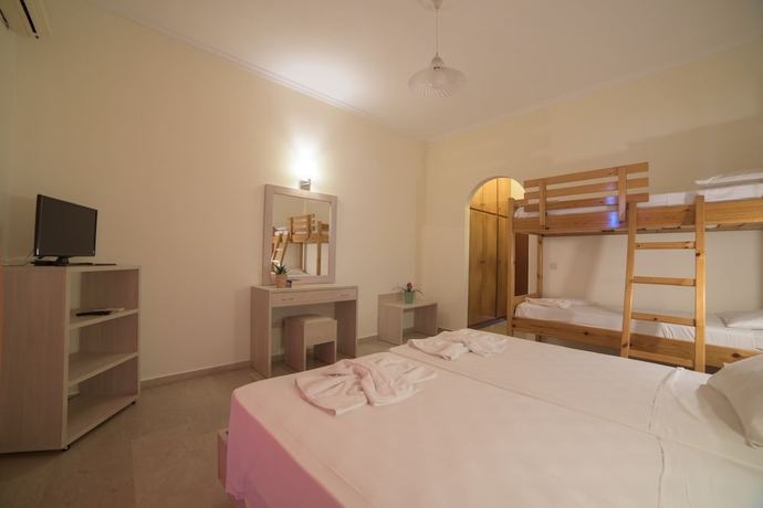 Imagen de la habitación del Hotel Alkyon Beach. Foto 13
