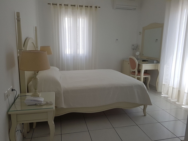 Imagen de la habitación del Hotel Alkyon, Mikonos Ciudad. Foto 2