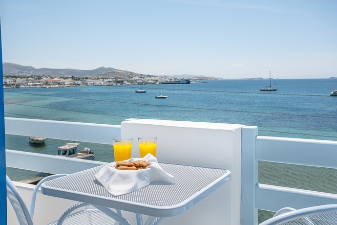 Imagen del bar/restaurante del Hotel Alkyon Paros. Foto 4