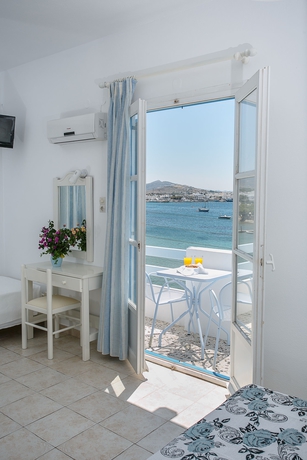 Imagen de los interiores del Hotel Alkyon Paros. Foto 16