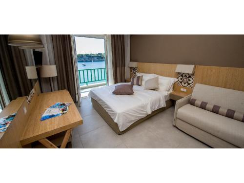 Imagen general del Hotel Alkyon, Patitiri. Foto 4