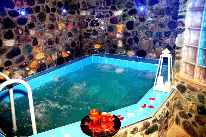 Imagen de la piscina del Hotel Alkyonis Hotel and Spa. Foto 20