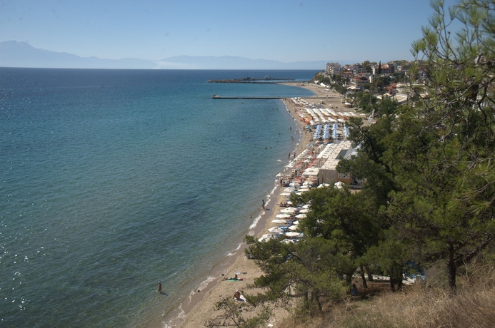 Imagen de los exteriores del Hotel Alkyonis, Nea Kallikrateia . Foto 8