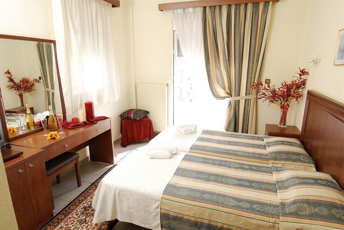 Imagen de la habitación del Hotel Alkyonis, Nea Kallikrateia . Foto 7