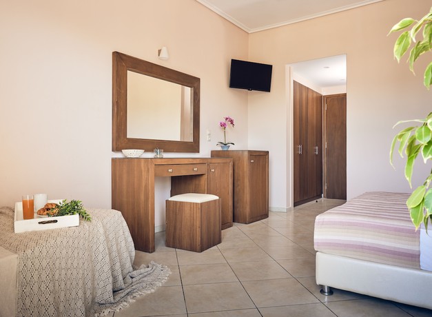 Imagen de la habitación del Hotel Alkyonis, Pefkakia. Foto 4