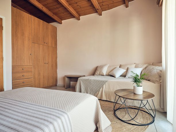 Imagen de la habitación del Hotel Alkyonis, Pefkakia. Foto 9