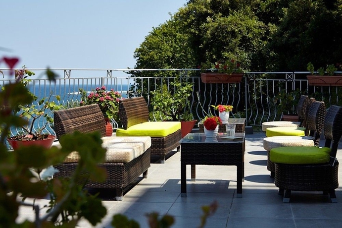 Imagen del bar/restaurante del Hotel Alkyonis, Platamon. Foto 8