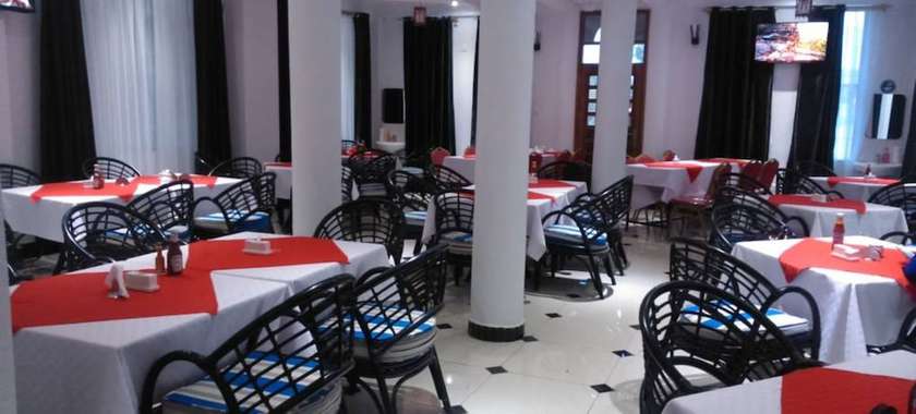 Imagen del bar/restaurante del Hotel All African. Foto 6