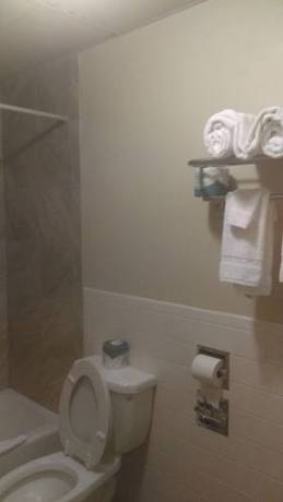 Imagen de la habitación del Hotel All American Inn And Suites. Foto 3