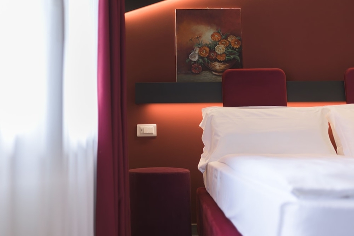 Imagen de la habitación del Hotel All Azzurro. Foto 5