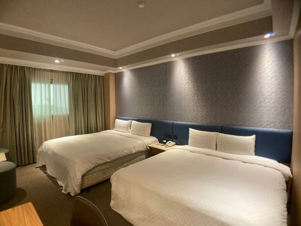 Imagen de la habitación del Hotel All Fun Business. Foto 19