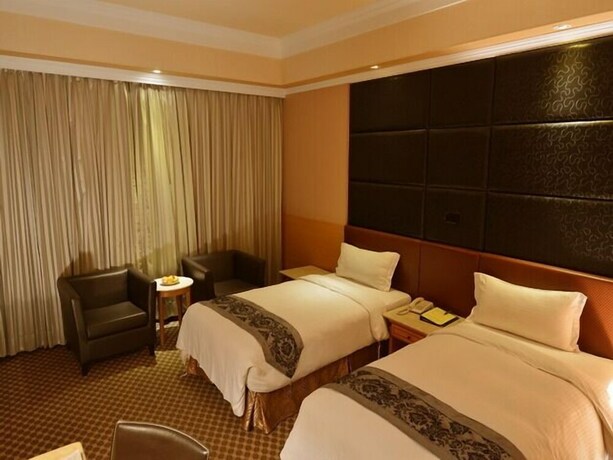 Imagen de la habitación del Hotel All Fun Business. Foto 33