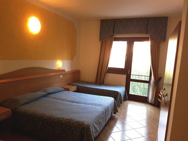 Imagen de la habitación del Hotel All Inclusive Piccolo Paradiso. Foto 13