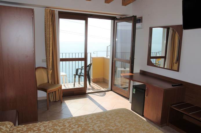 Imagen de la habitación del Hotel All Inclusive Piccolo Paradiso. Foto 19