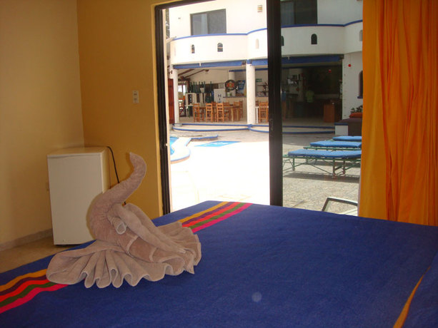 Imagen de la habitación del Hotel All Riviera. Foto 4