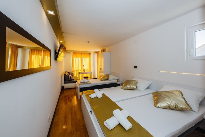 Imagen de la habitación del Hotel All Saints BandB Kastela. Foto 17