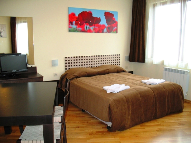 Imagen de la habitación del Hotel All Seasons Club. Foto 3