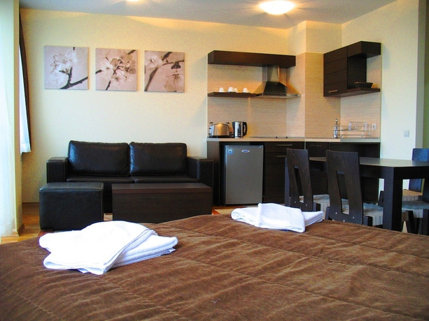 Imagen de la habitación del Hotel All Seasons Club. Foto 10