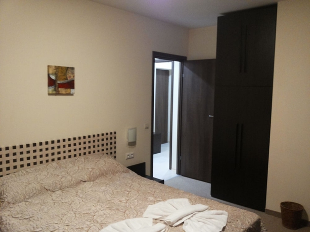 Imagen de la habitación del Hotel All Seasons Club. Foto 13